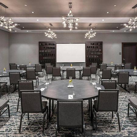 Residence Inn By Marriott Boston Нейтик Экстерьер фото