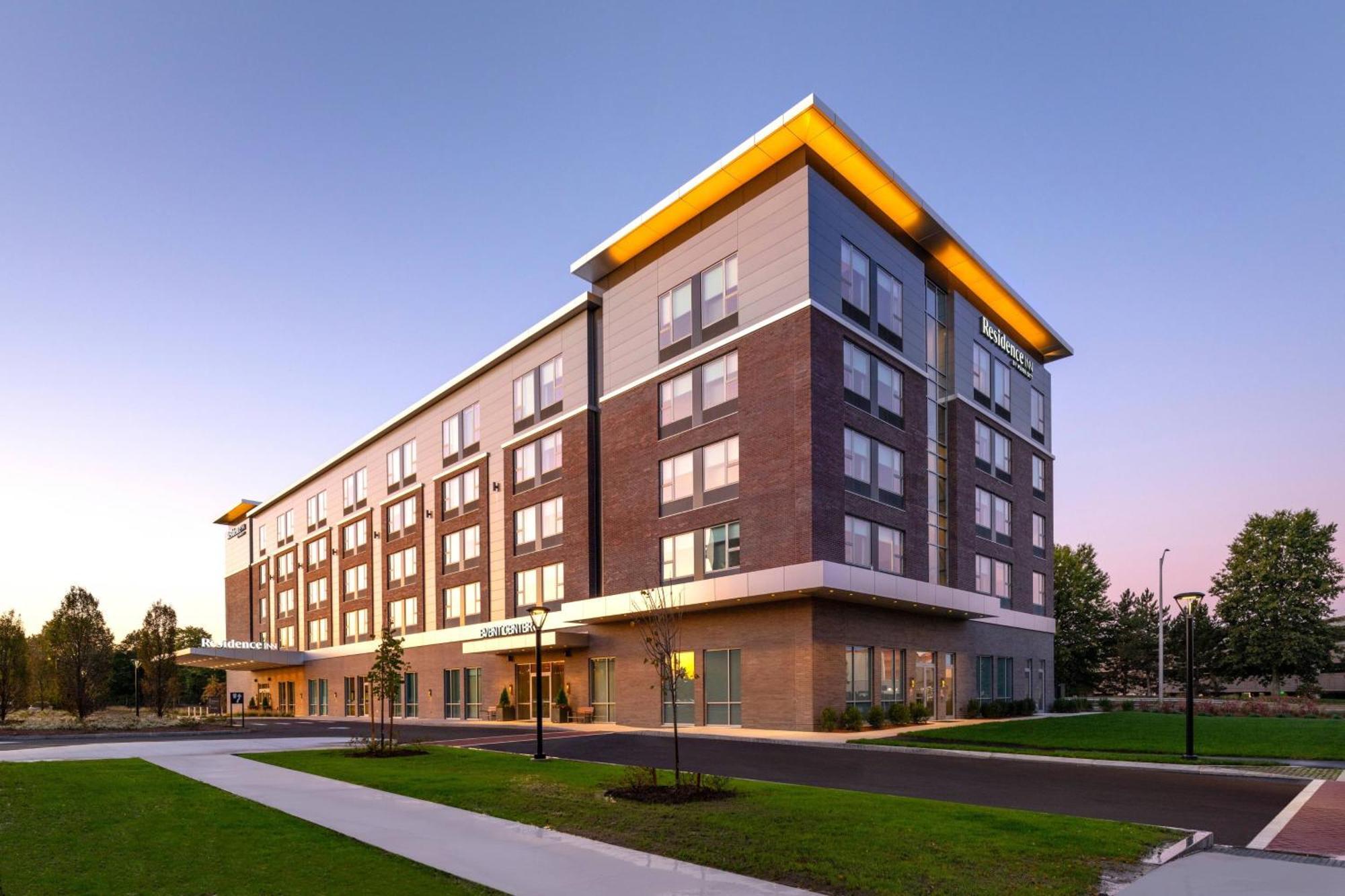 Residence Inn By Marriott Boston Нейтик Экстерьер фото